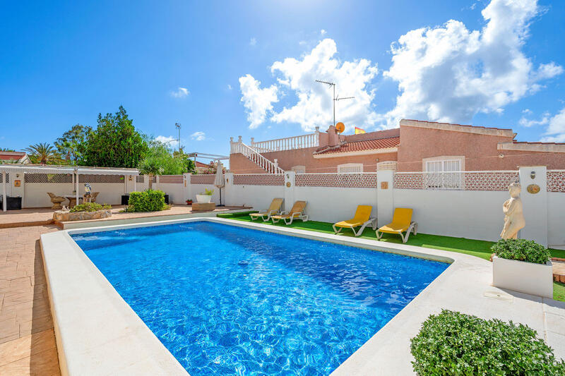 7 bedroom Villa for sale