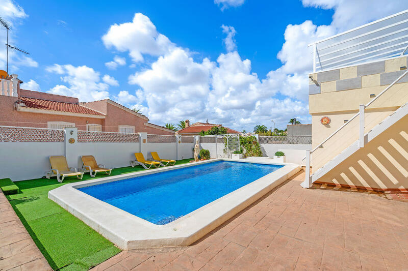 7 bedroom Villa for sale