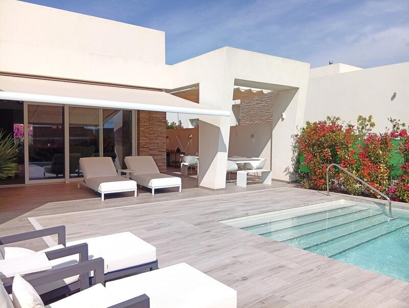 2 bedroom Villa for sale