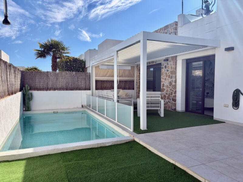 3 bedroom Villa for sale
