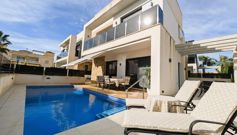 Villa en venta en Los Dolses, Alicante