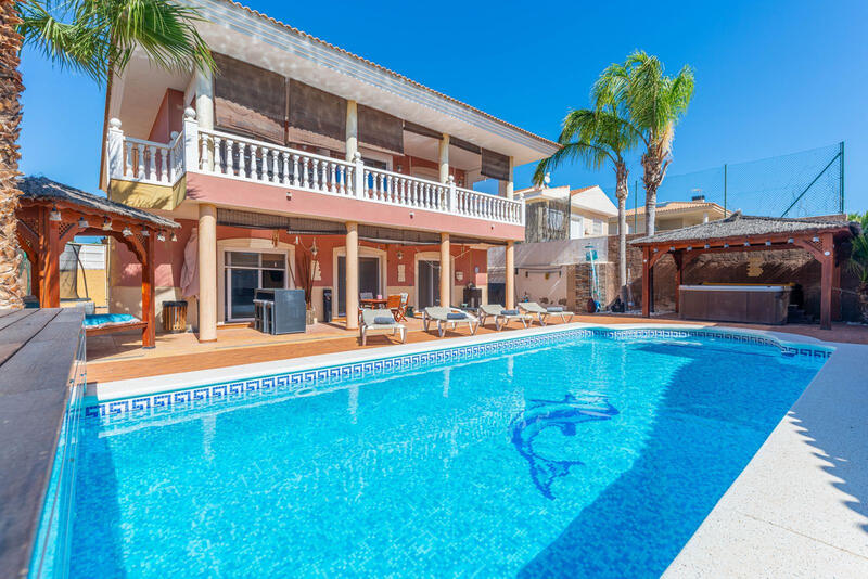 5 slaapkamer Villa Te koop