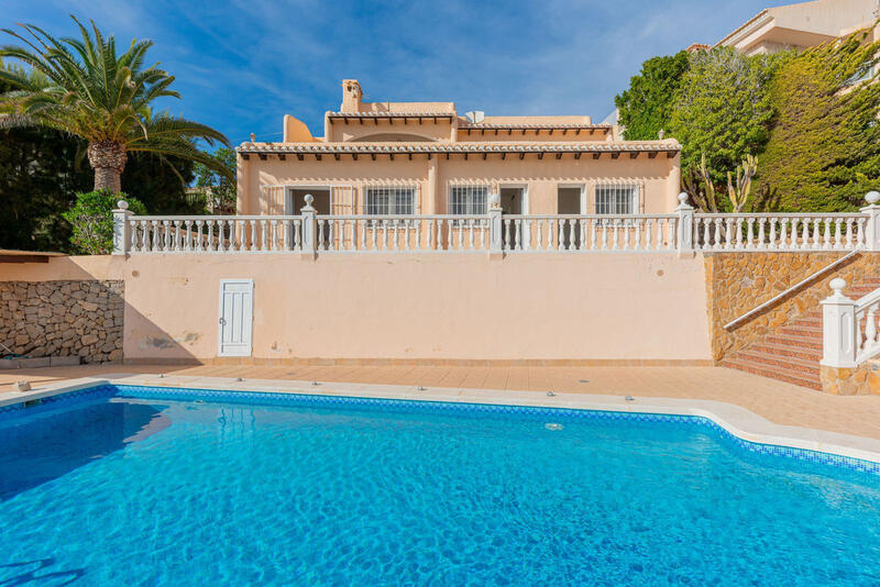 3 Cuarto Villa en venta