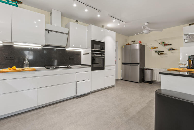 4 slaapkamer Villa Te koop