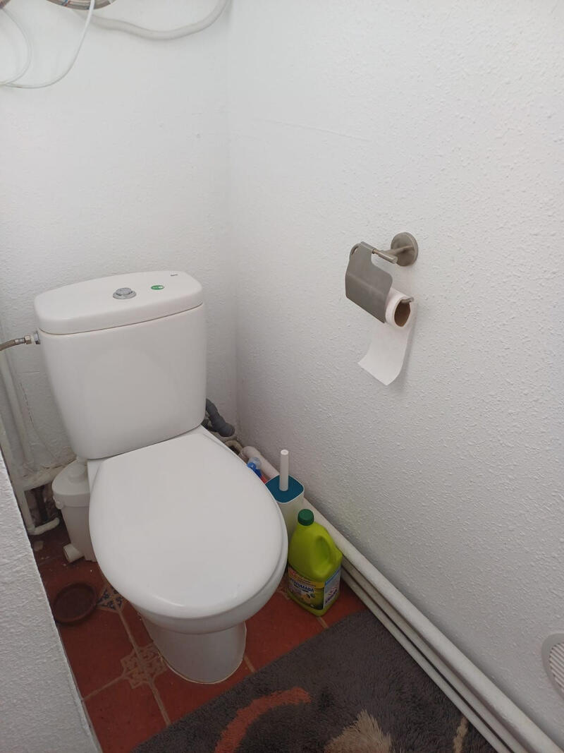2 slaapkamer Gezinswoning Te koop