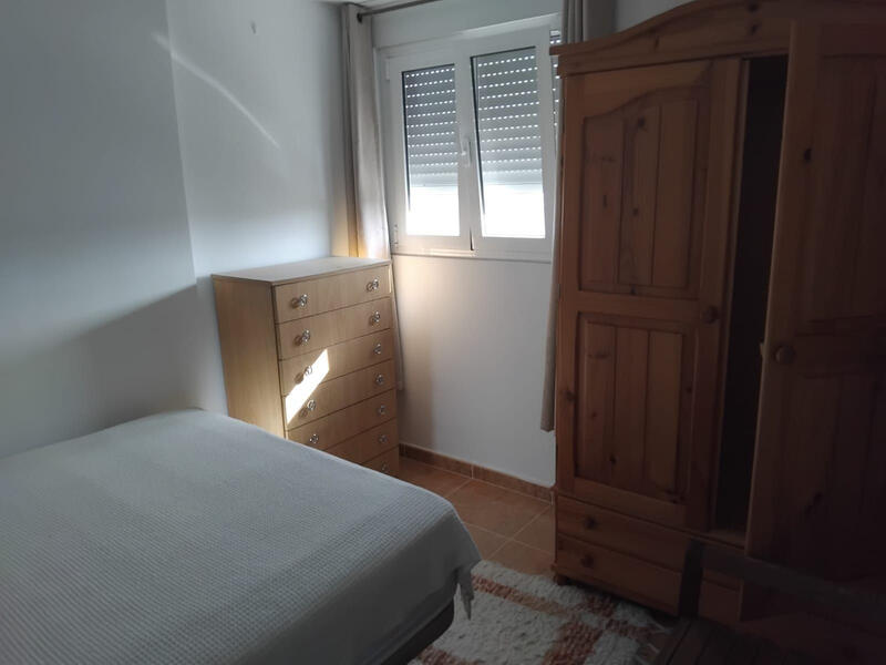 2 slaapkamer Gezinswoning Te koop
