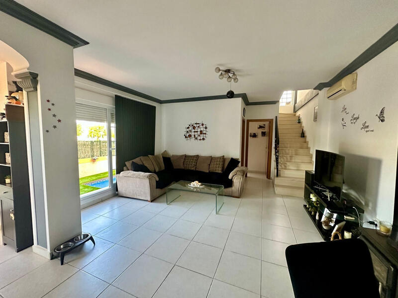 3 Cuarto Villa en venta