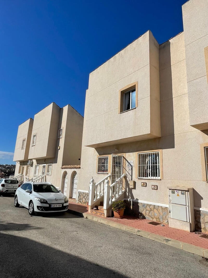3 Cuarto Adosado en venta