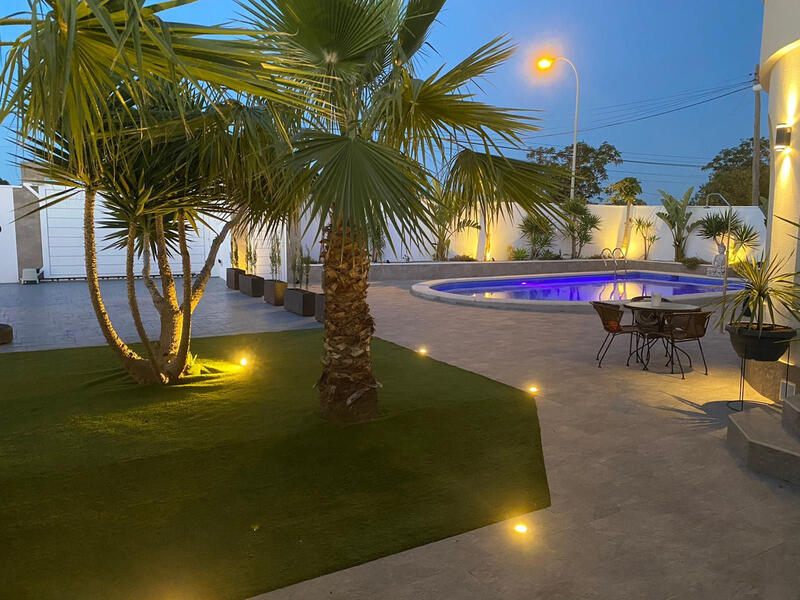 Villa zu verkaufen in Torrevieja, Alicante