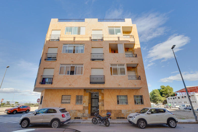 Apartment for sale in Almoradí, Alicante