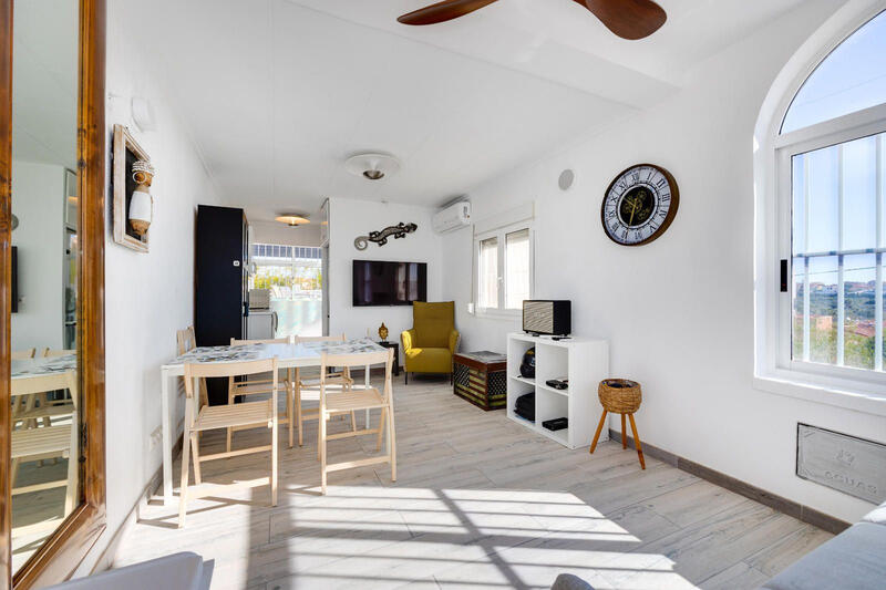 2 Cuarto Villa en venta