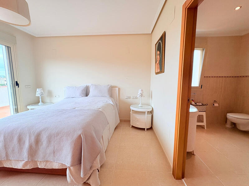 4 Cuarto Villa en venta