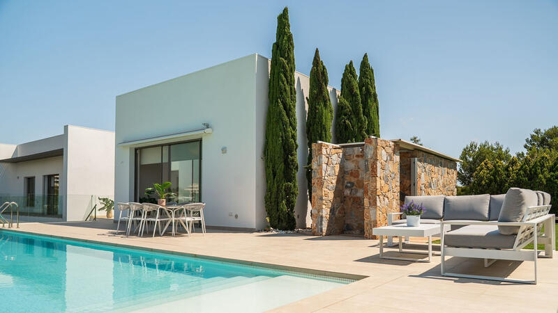 Villa en venta en Las Colinas Golf, Alicante