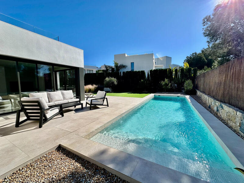 3 slaapkamer Villa Te koop