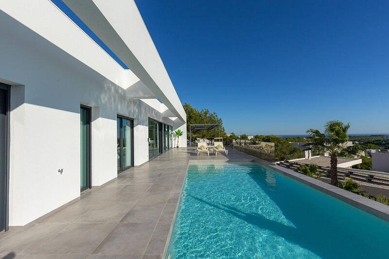 4 Cuarto Villa en venta