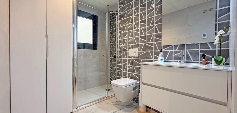 2 slaapkamer Appartement Te koop