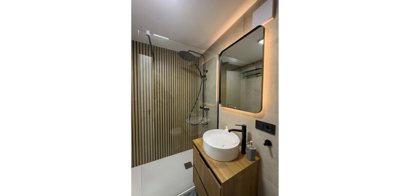 2 slaapkamer Appartement Te koop
