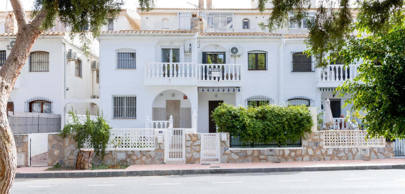 городская тюрьма продается в La Zenia, Alicante