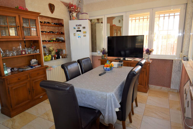 6 Cuarto Villa en venta