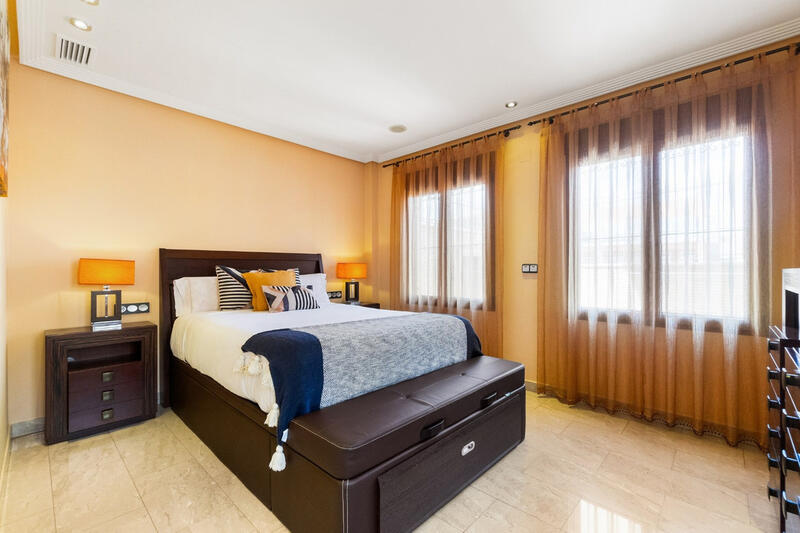 4 slaapkamer Villa Te koop