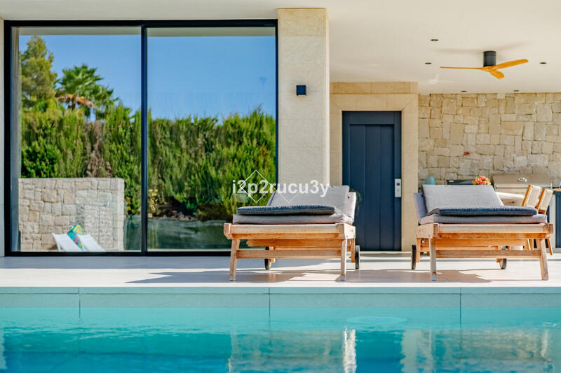 3 Cuarto Villa en venta