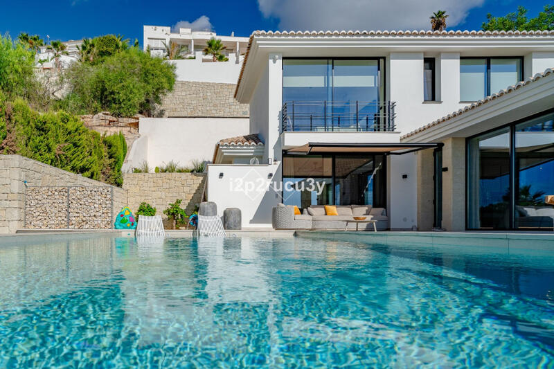 3 Cuarto Villa en venta