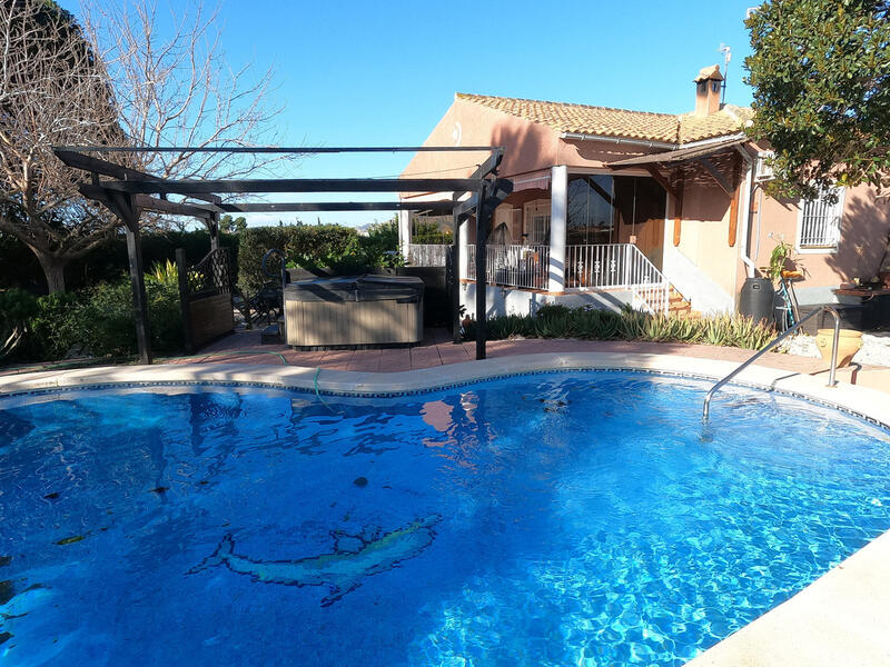 3 bedroom Country House for sale