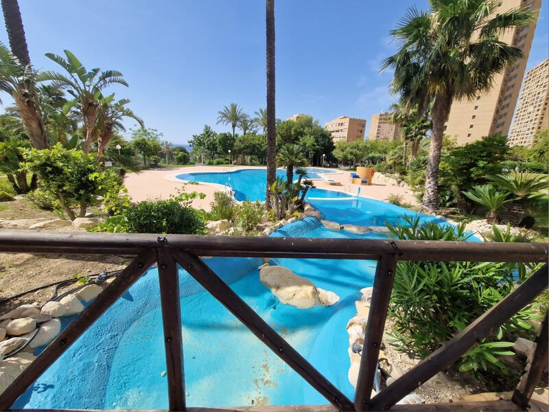 4 bedroom Apartment for sale