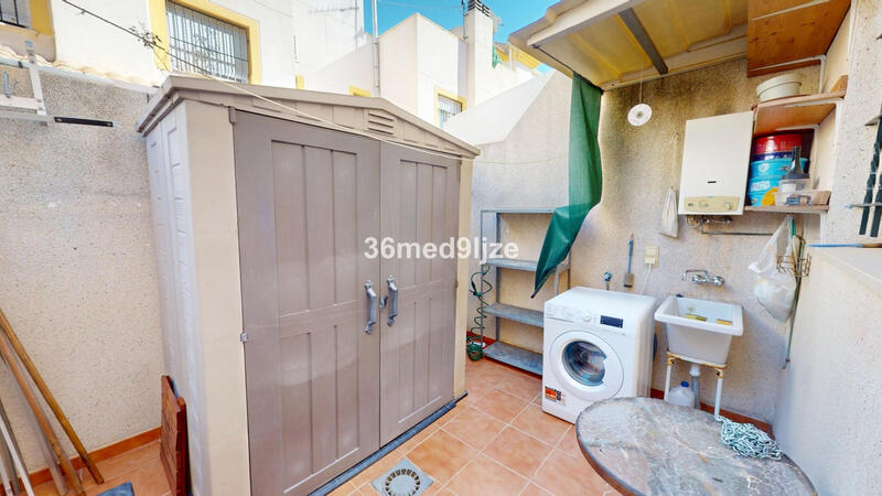 2 bedroom Townhouse for sale