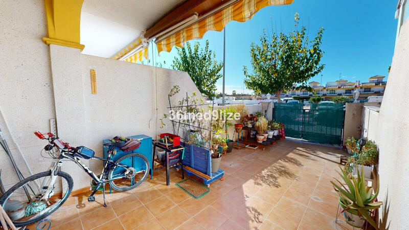 2 bedroom Townhouse for sale