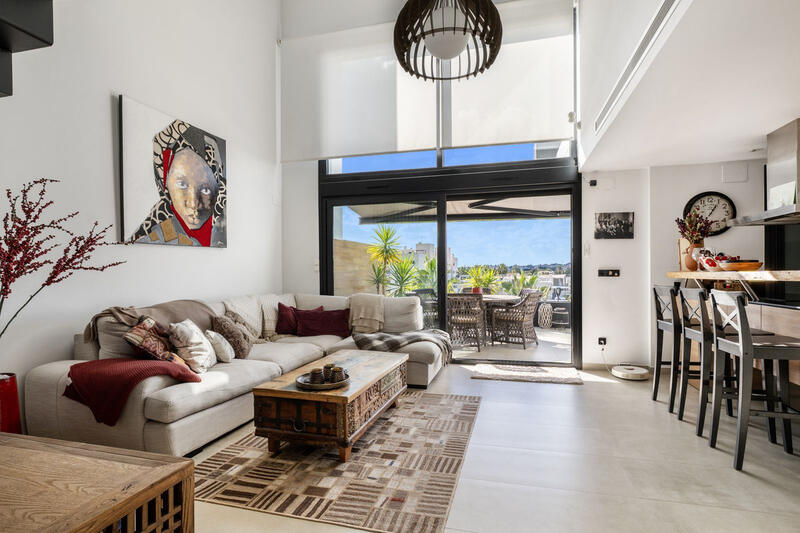 3 bedroom Apartment for sale