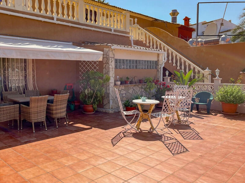 Villa til salgs i San Fulgencio, Alicante