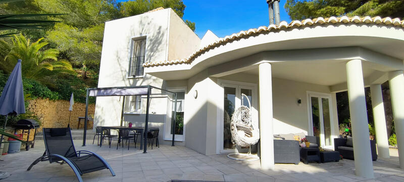 Villa for sale in Altea, Alicante