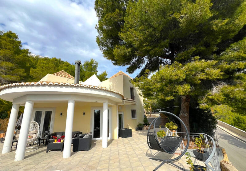 4 Schlafzimmer Villa zu verkaufen