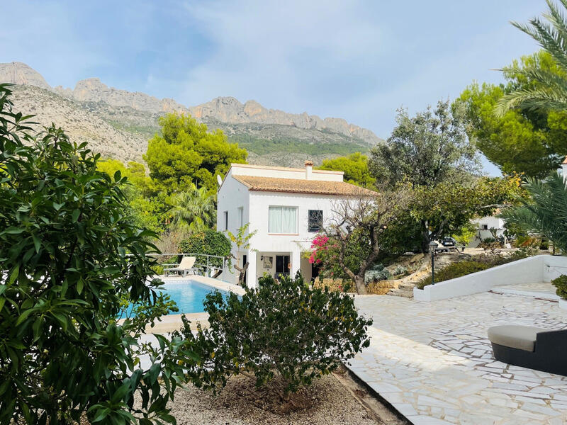 6 Schlafzimmer Villa zu verkaufen
