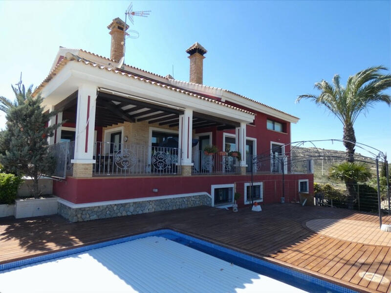 7 bedroom Villa for sale