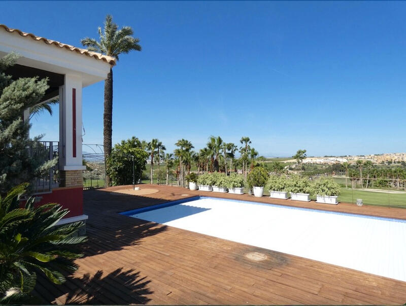 7 bedroom Villa for sale
