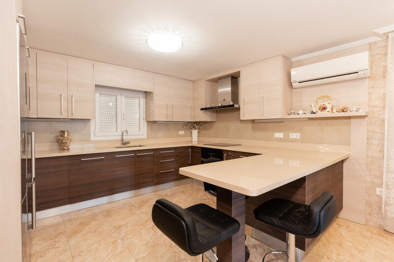 7 Cuarto Villa en venta