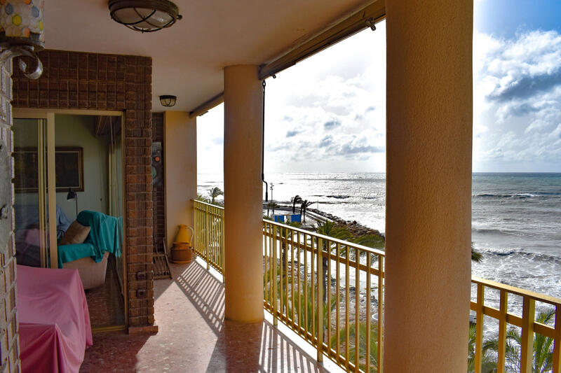 квартира продается в Torrevieja, Alicante