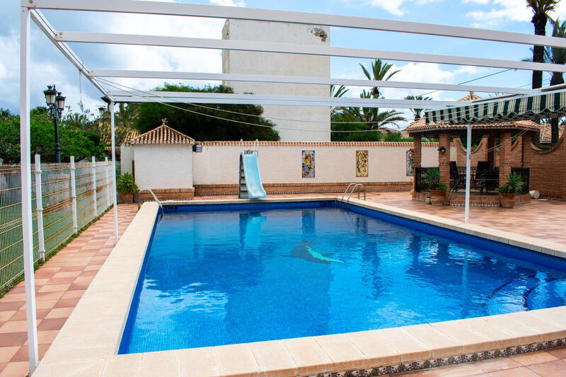 7 bedroom Villa for sale