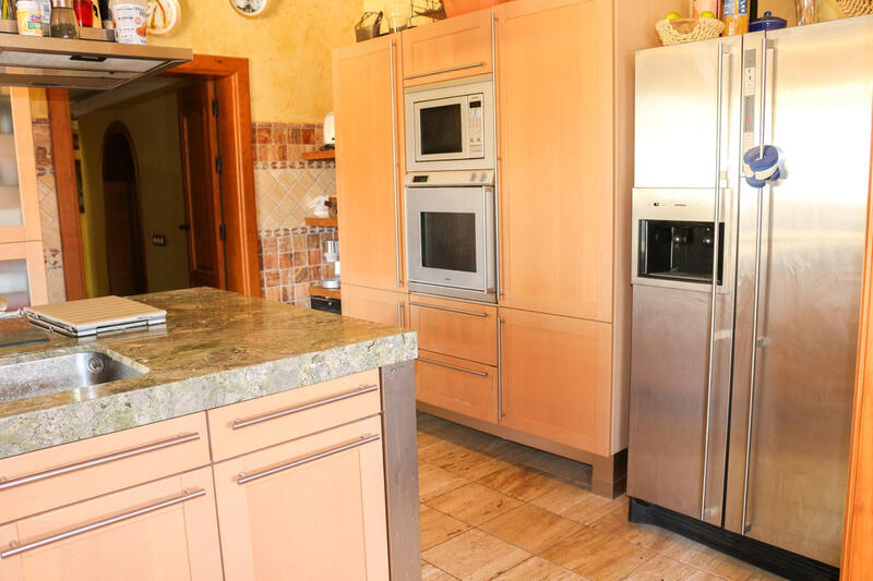 4 bedroom Villa for sale