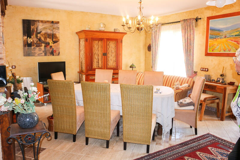 4 bedroom Villa for sale