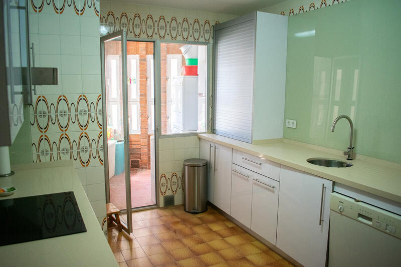 3 спальная комната квартира продается