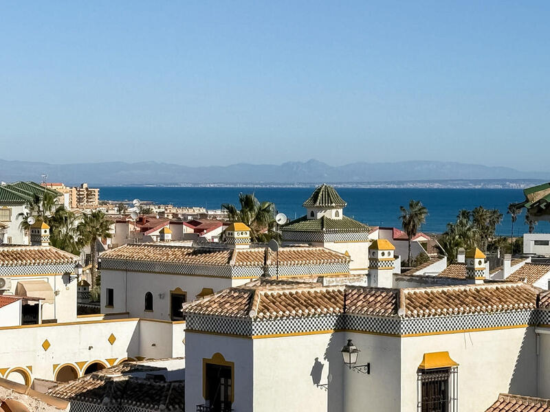 квартира продается в Torrevieja, Alicante