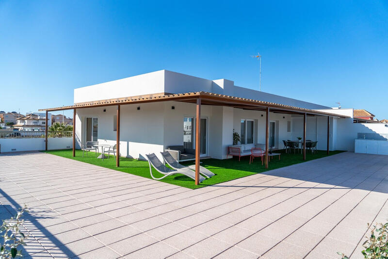 Apartment for sale in La Zenia, Alicante