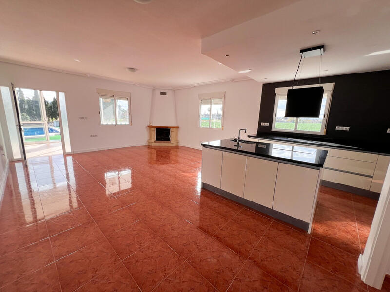4 slaapkamer Villa Te koop