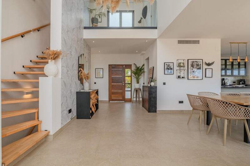 7 sovrum Villa till salu