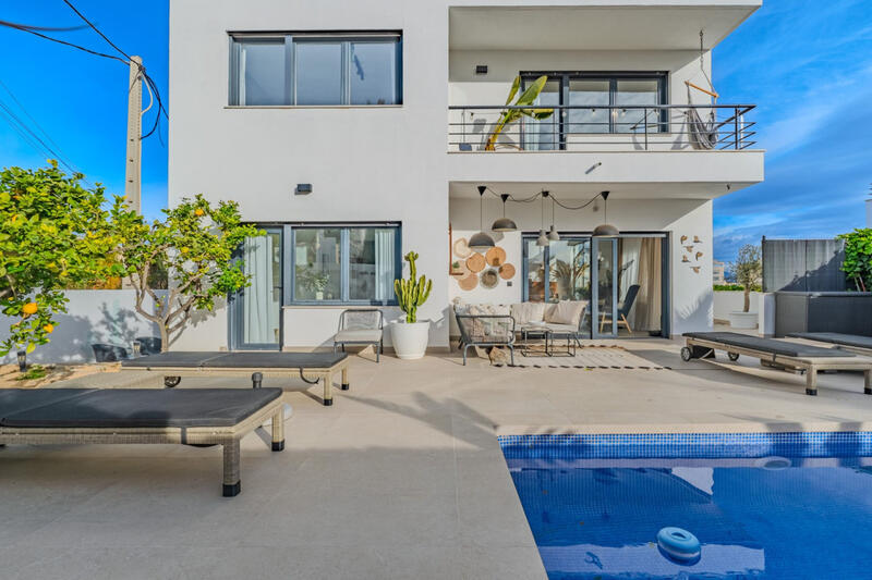 7 sovrum Villa till salu