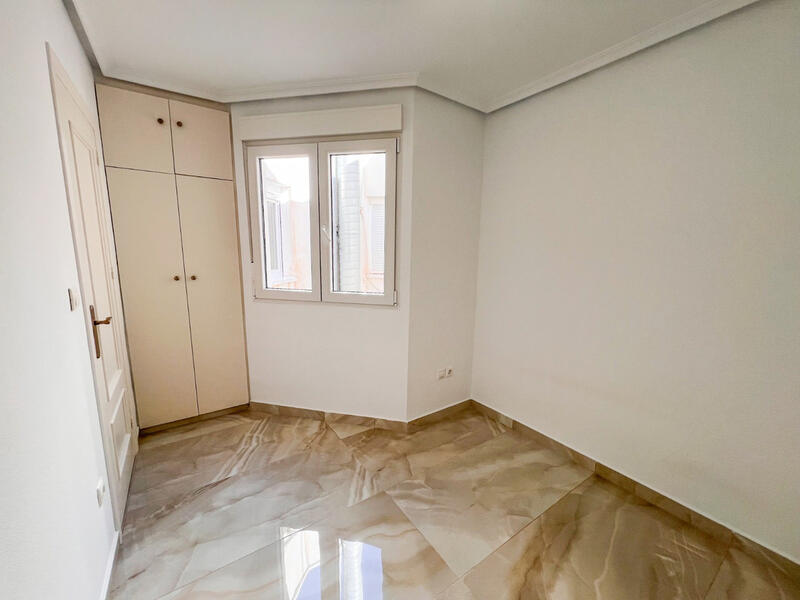 2 спальная комната квартира продается