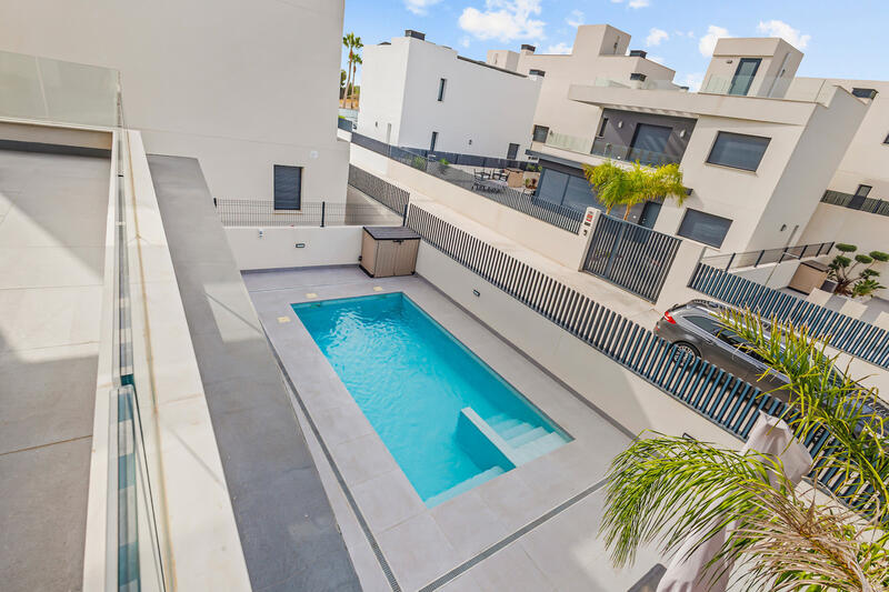 4 Cuarto Villa en venta